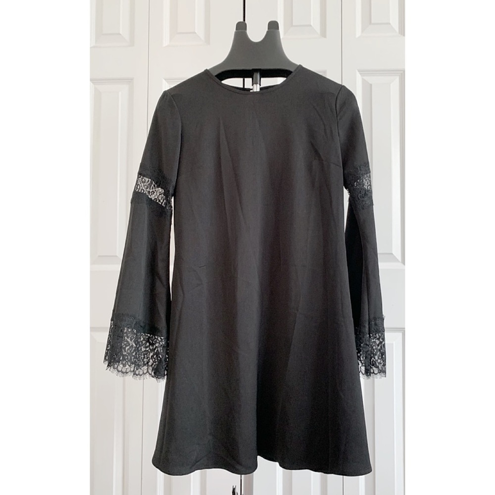 MOSSIMO Size XS Y2K Black Mini Dress w/ Lace Bell Sleeves